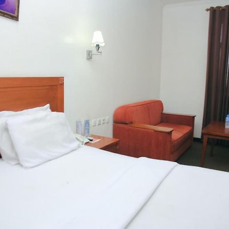 Hotel Bumi Asih Padangsidimpuan Batubelubang Εξωτερικό φωτογραφία