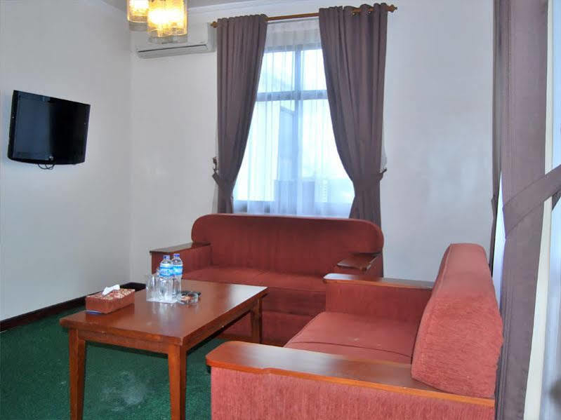 Hotel Bumi Asih Padangsidimpuan Batubelubang Εξωτερικό φωτογραφία